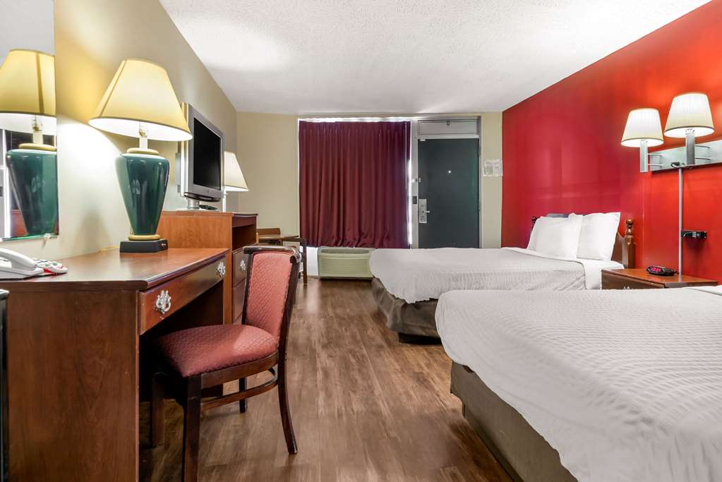 Econo Lodge Cortland Downtown - photo 19