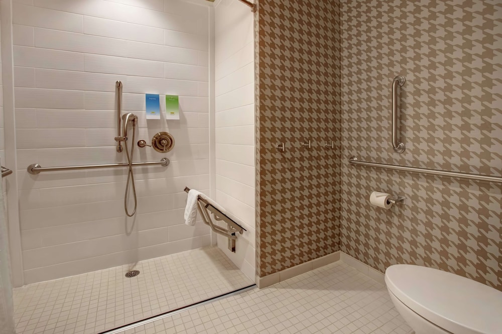 Home2 Suites by Hilton Charlotte Uptown NC - photo 40