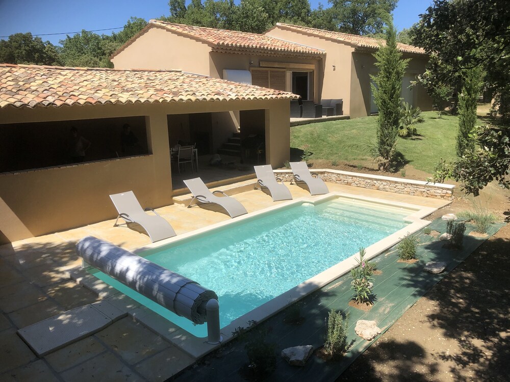 Gite Du Figuier — 4-Star Luxury Hotel in Grignan, France