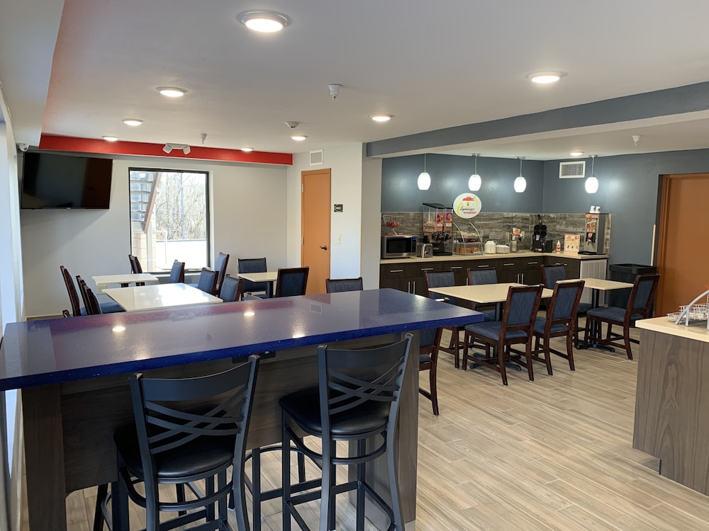 Super 8 by Wyndham Cookeville - photo 15