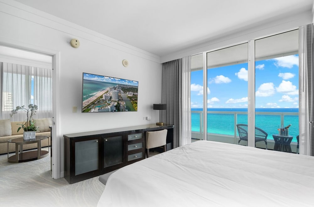 Fontainebleau Miami Beach Private Luxury Suites - photo 60