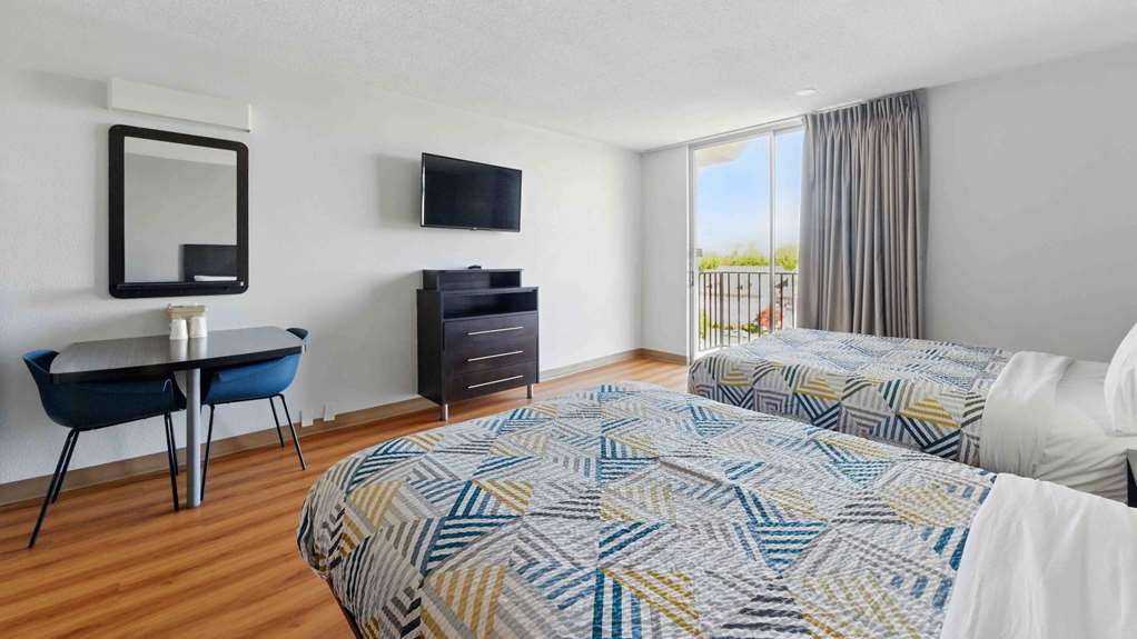 Motel 6 Atlanta GA Atlanta Airport - photo 37