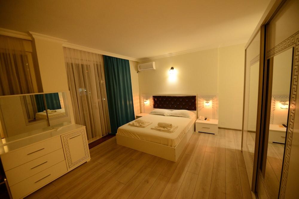 Hotel Aristocrat Batumi