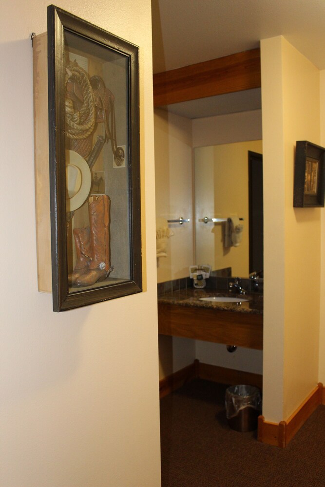 Spearfish Canyon Lodge - photo 73