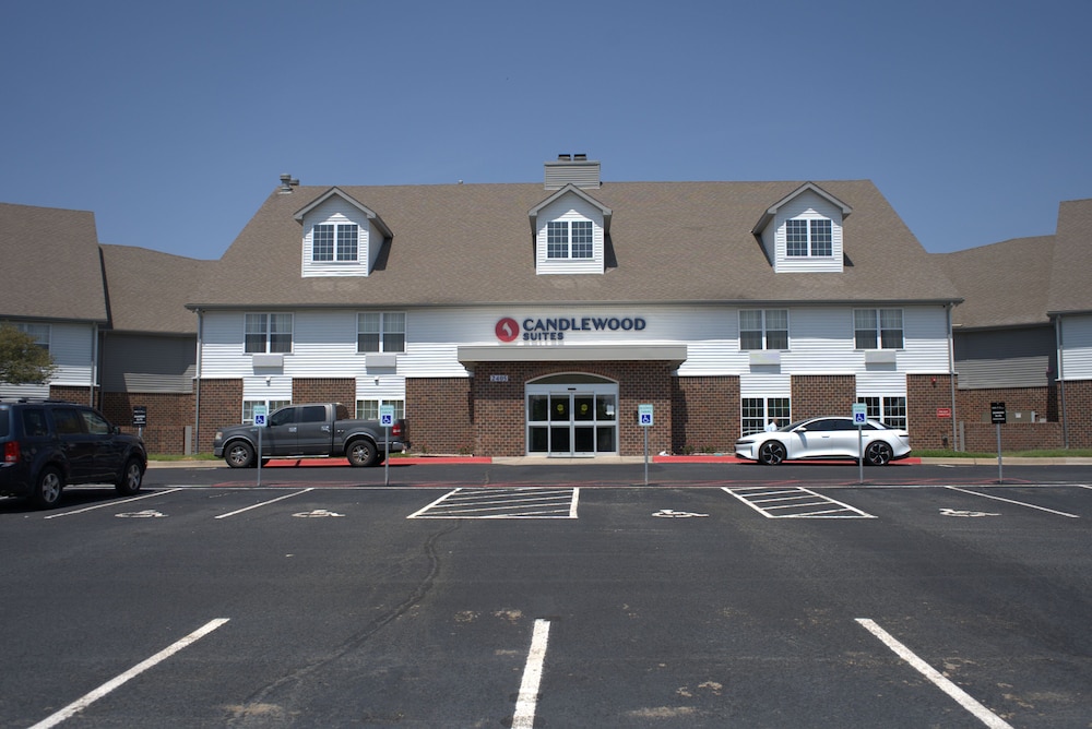Candlewood Suites Wichita Northwest in Wichita, United States