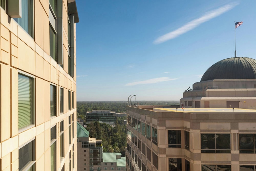 Sheraton Grand Sacramento Hotel - photo 23