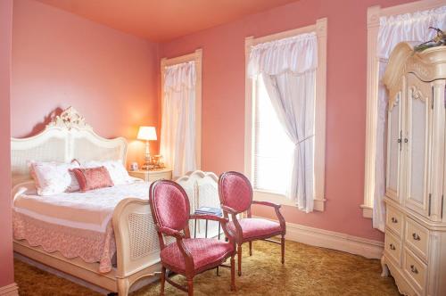 The Historic Wolf Hotel - photo 53