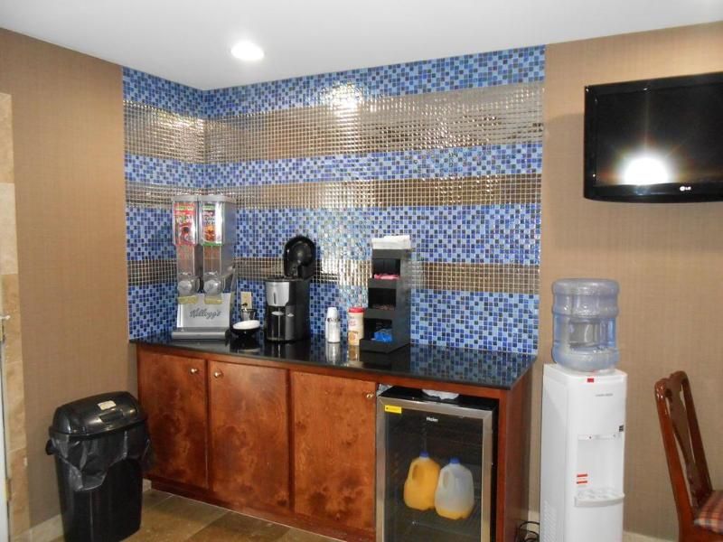 Glennville Inn - featured photo