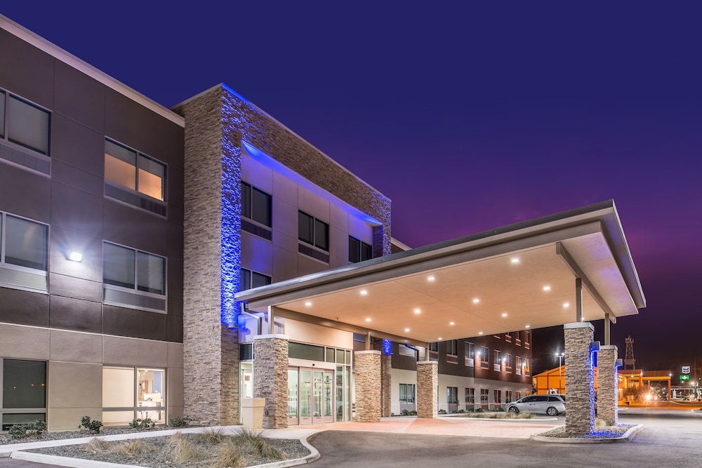 Holiday Inn Express & Suites Van Horn by IHG - photo 57
