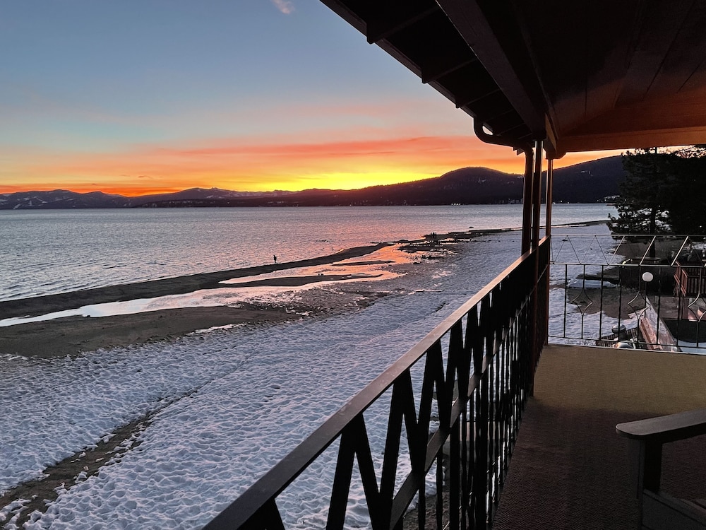 Crown Motel and Family Resort - photo 128