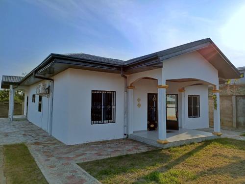 Residence Dorana — 4-Star Luxury Hotel in Kribi, Cameroon