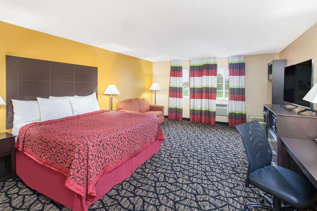 Days Inn by Wyndham Miami - photo 16