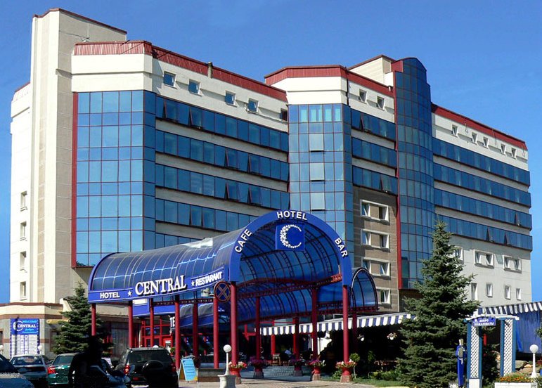 Central Hotel - carbon neutral hotel in Donetsk