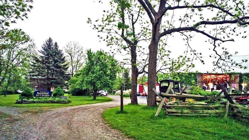 Battlefield Bed & Breakfast Inn - photo 99