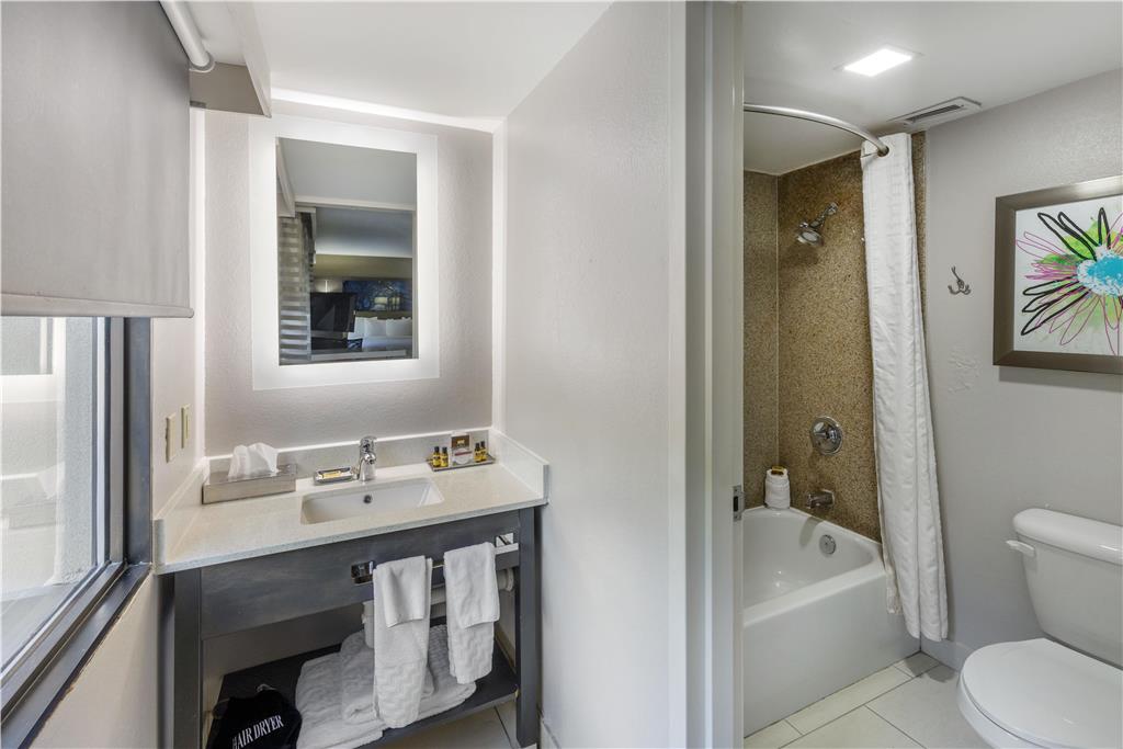 Best Western Plus Clemson Hotel & Conference Center - photo 16