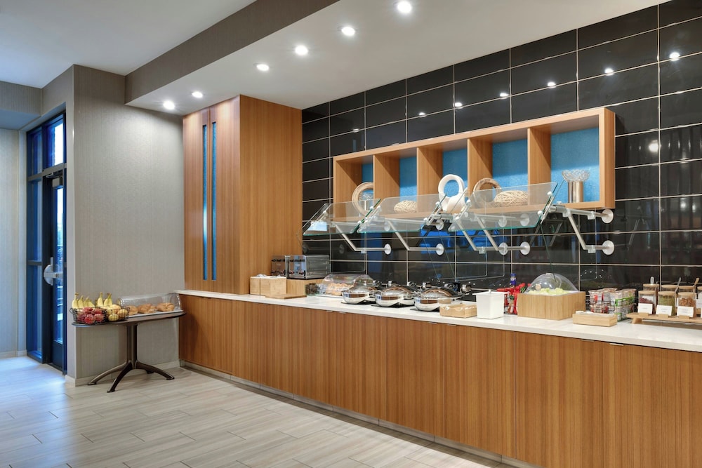 SpringHill Suites by Marriott Phoenix Scottsdale - photo 29