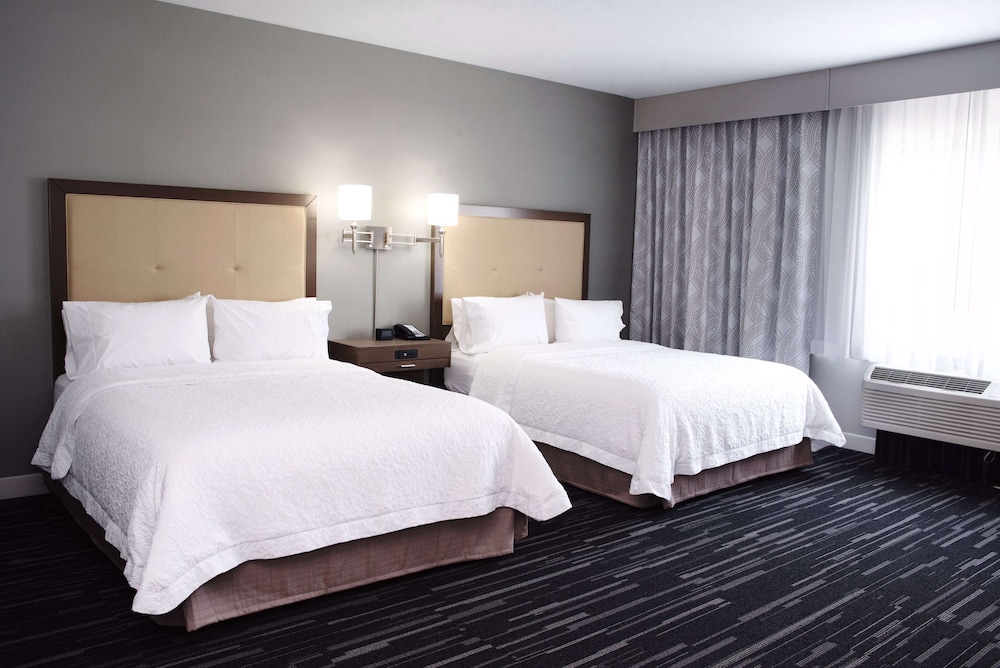 Hampton Inn & Suites Des Moines Urbandale - photo 12