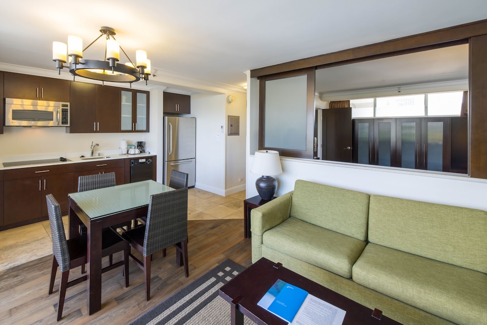 Regency on Beachwalk Waikiki by OUTRIGGER - photo 43