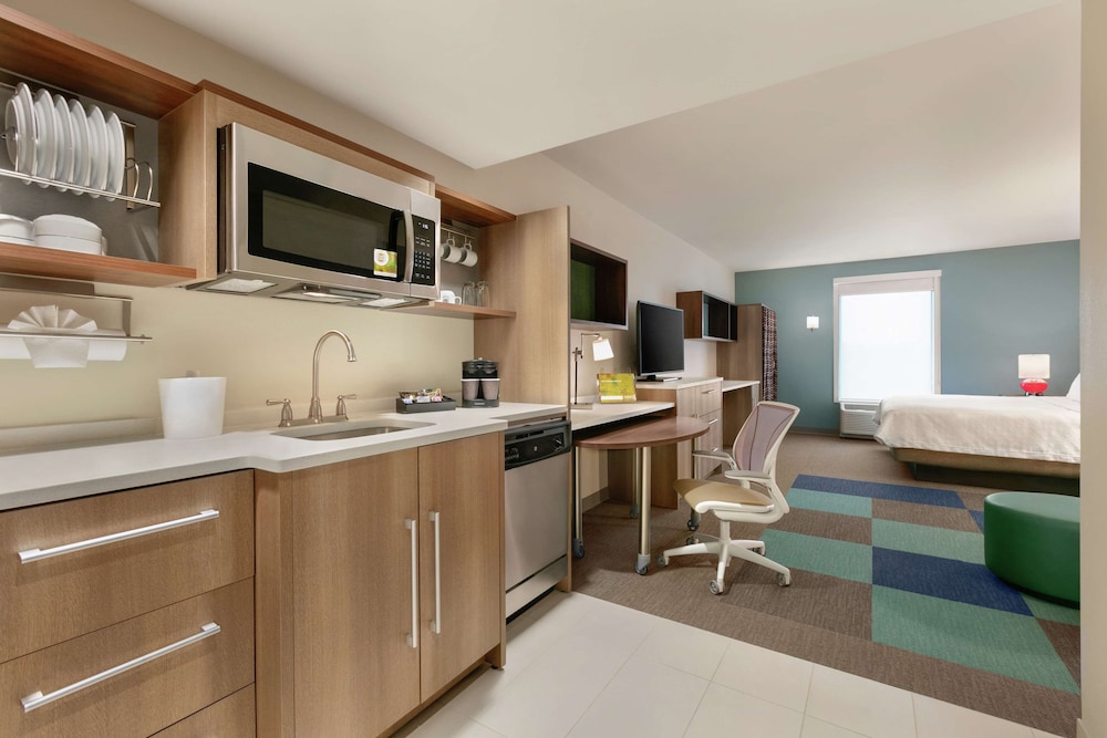 Home2 Suites by Hilton Chantilly Dulles Airport - photo 7