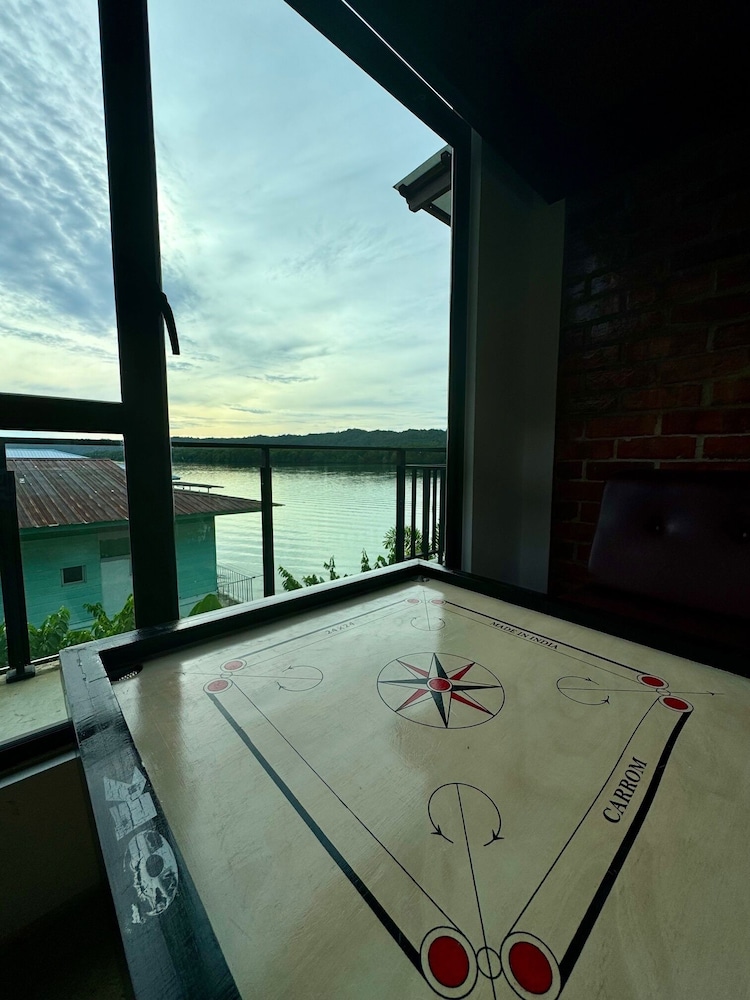 Embun — Bandar Seri Begawan — photo 4