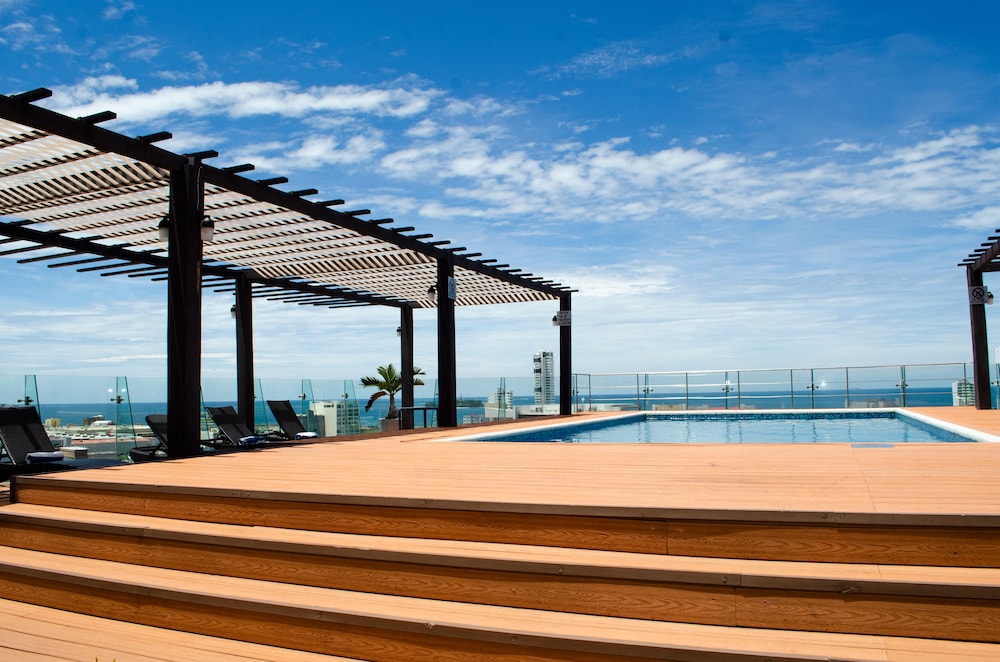 Rooftop pool