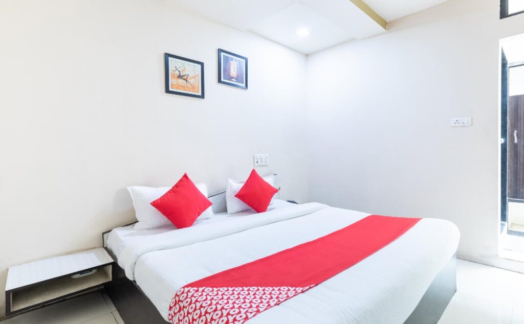Oyo 42774 Hotel Topaz — Ratlam — photo 3
