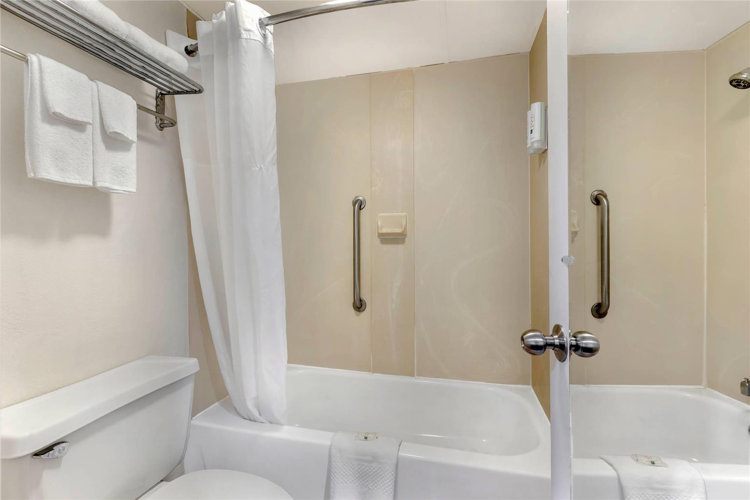 Quality Inn & Suites Easley Greenville - photo 14