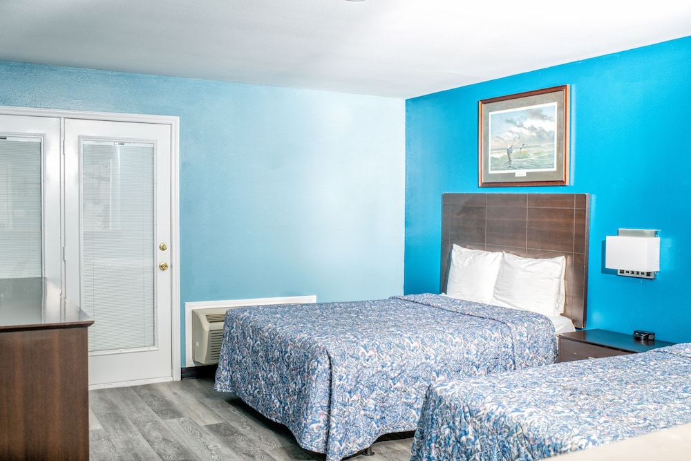 Captain Quarters Motel - photo 6