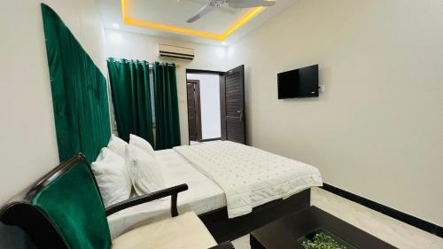 Hotel 11 - last minute hotel in Islamabad