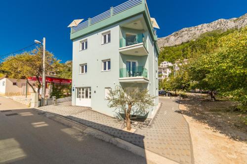 Apartments Zvonik — 4-Star Luxury Hotel in Veliki Drvenik, Croatia