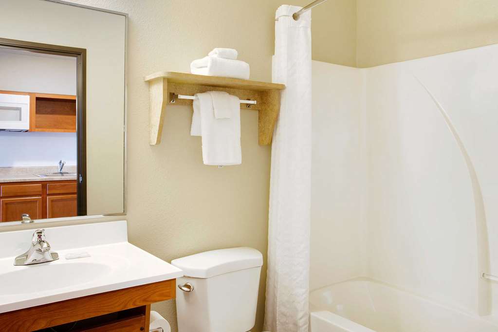 WoodSpring Suites Chesapeake Norfolk Greenbrier - photo 13