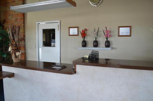 Gateway Inn Fairfield - photo 12