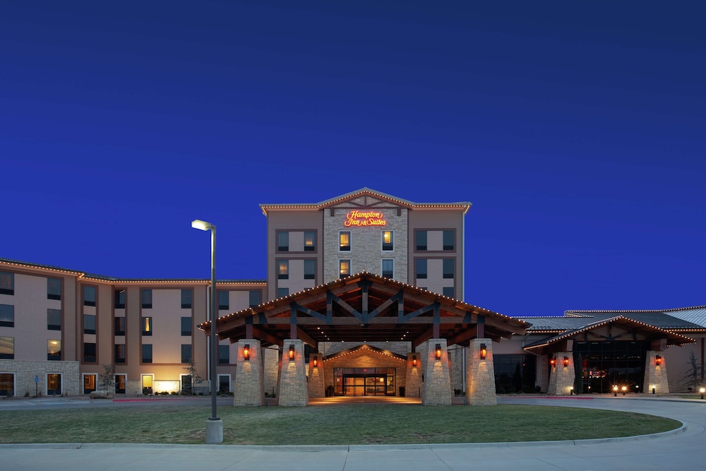 Hampton Inn & Suites I 35 Mulvane - photo 24