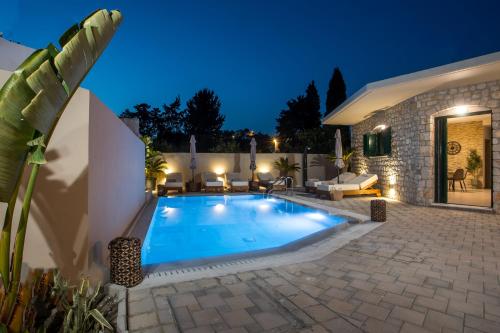 Lythari Summer Villa — 4-Star Luxury Hotel in Afantou, Greece