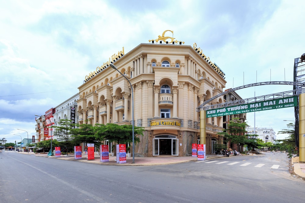 Golden Central Hotel Trang Bang — hotel in Trang Bang
