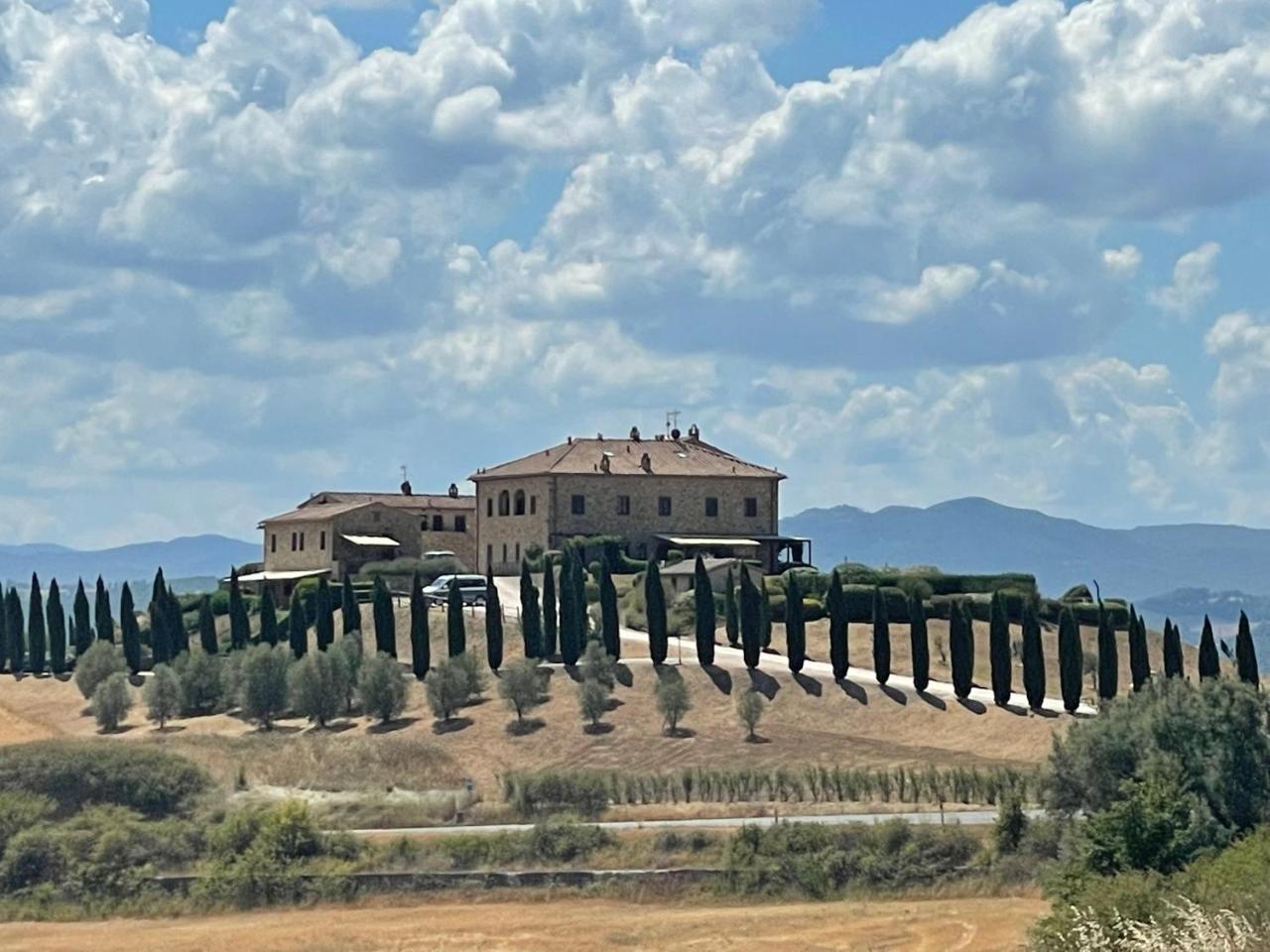 Podere Le Volpaie Arancia — 4-Star Luxury Hotel in Montecatini Val Di Cecina, Italy