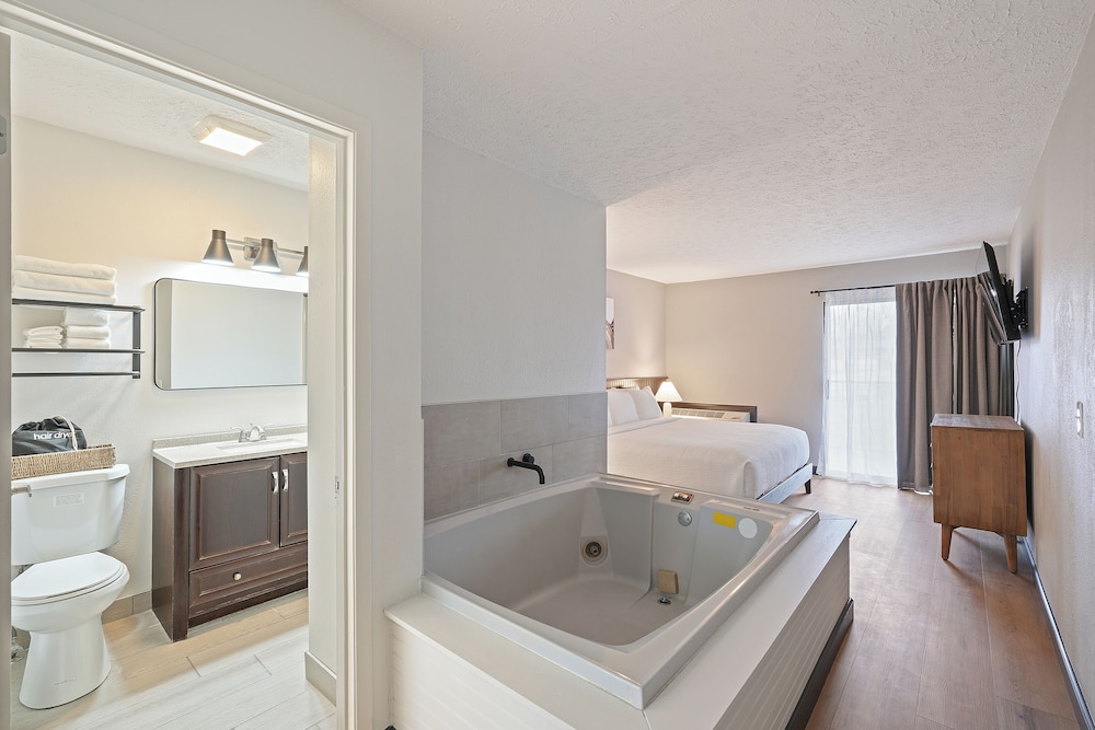 Tremont Lodge & Resort - photo 52