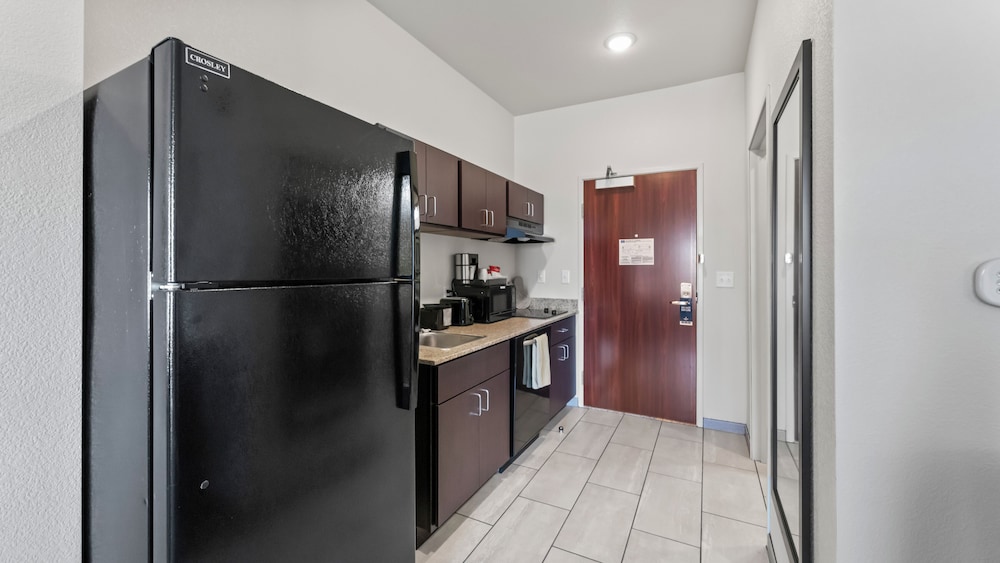 Cobblestone Inn & Suites Julesburg - photo 41