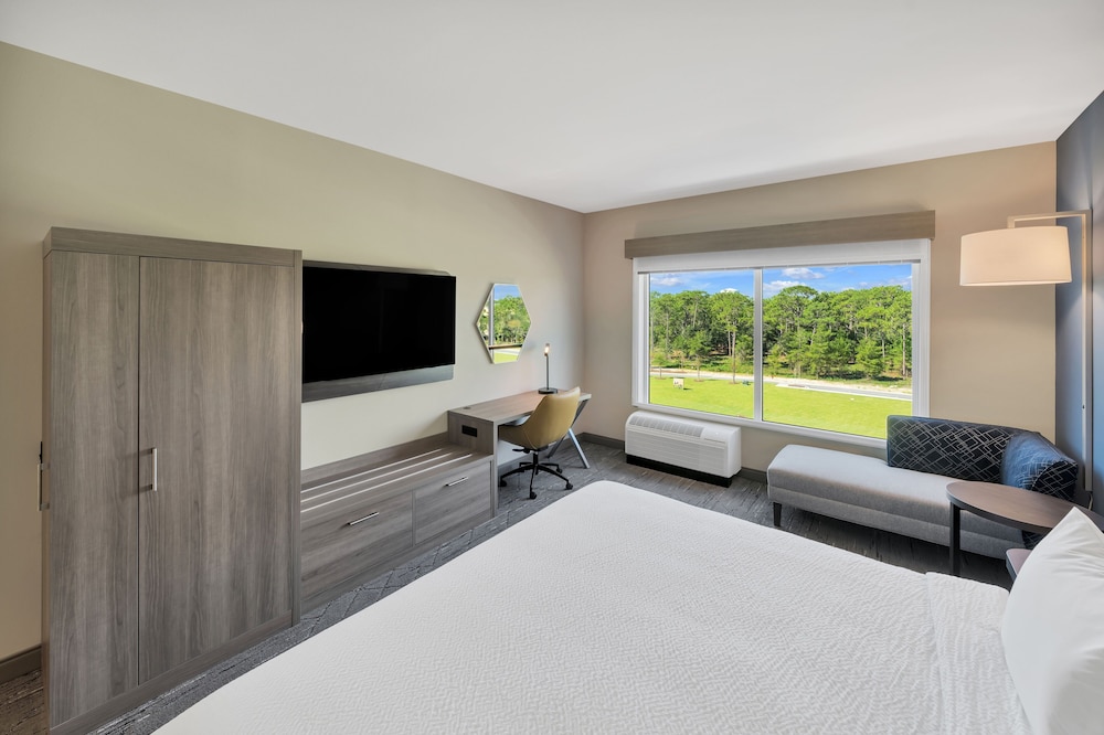 Holiday Inn Express & Suites Fort Walton Beach Eglin Area by IHG - photo 38