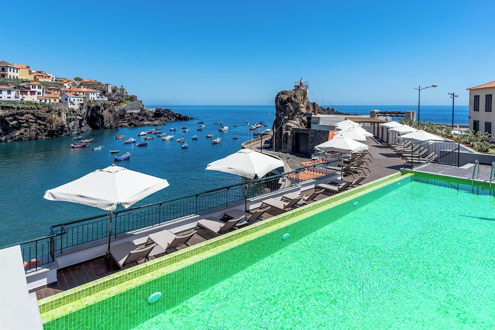 Pestana Churchill Bay - carbon neutral hotel in Camara De Lobos