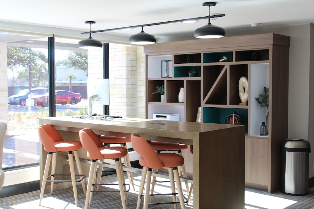 Staybridge Suites Dallas Market Ctr Love Field by IHG - photo 43