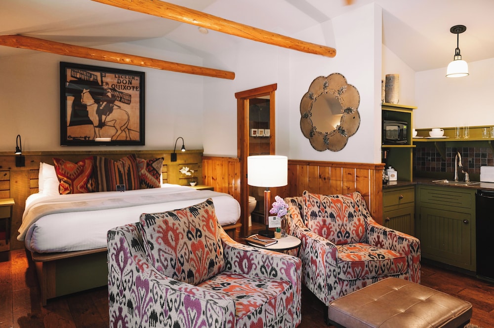 Highland Haven Creekside Inn - photo 14