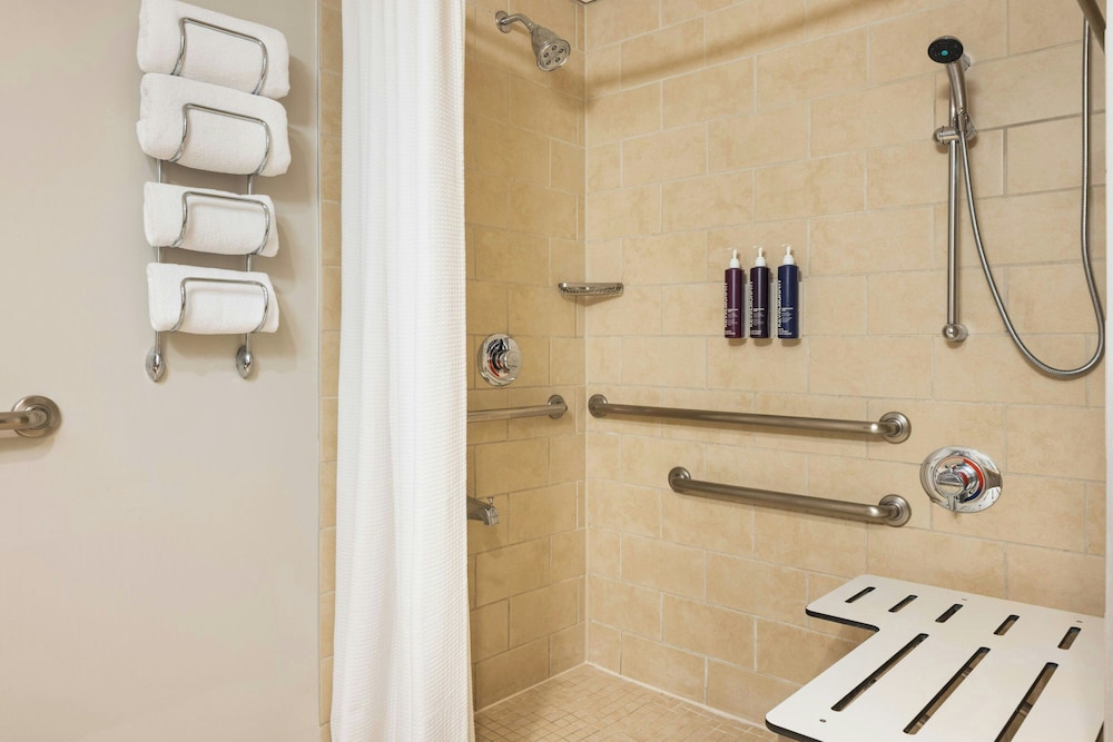 Renaissance Columbus Downtown Hotel - photo 26