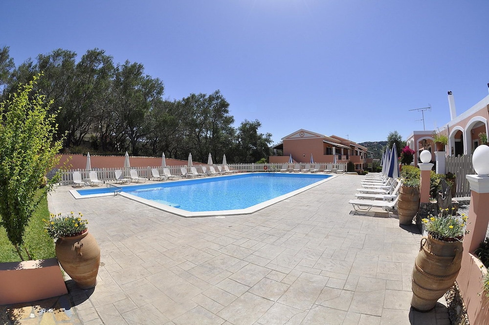 Anna Studios - carbon neutral hotel in Corfu