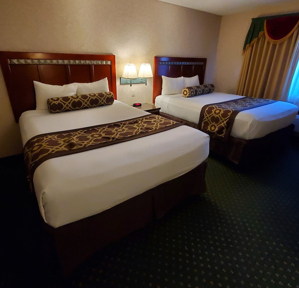Triplodge Hotel Santa Clarita Valencia — hotel in Santa Clarita