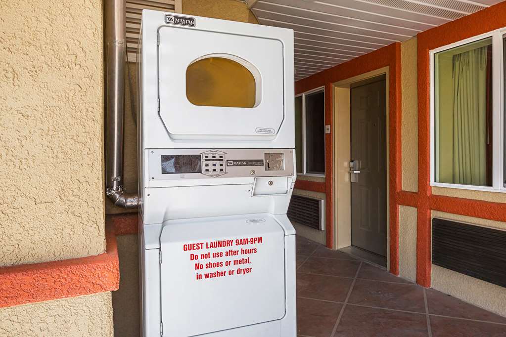 Econo Lodge Hurricane Zion Park Area - photo 26