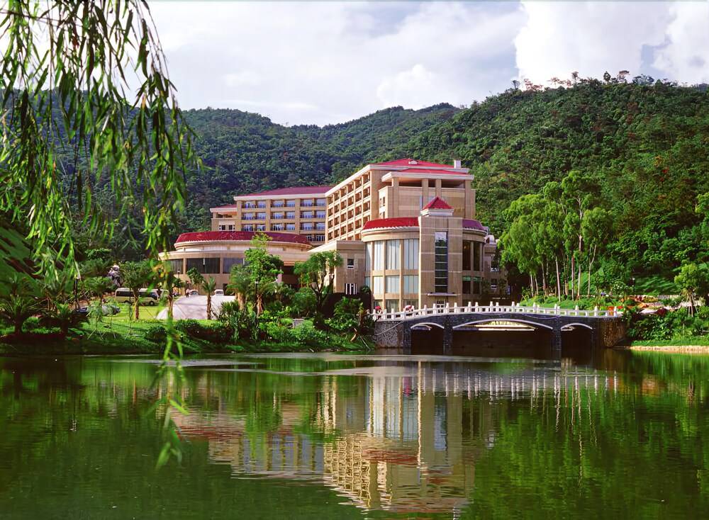 The Lotus Villa Hotel — 4-Star Luxury Hotel in Dongguan, People's Republic of China