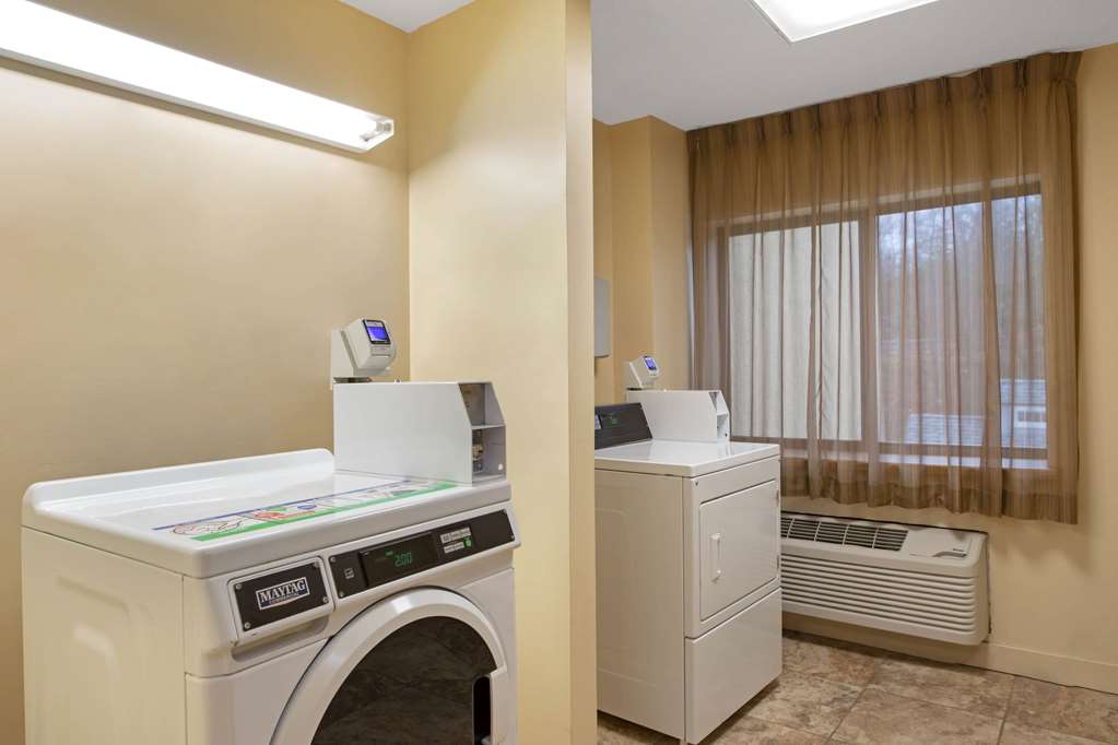 La Quinta Inn by Wyndham Auburn Worcester - photo 28