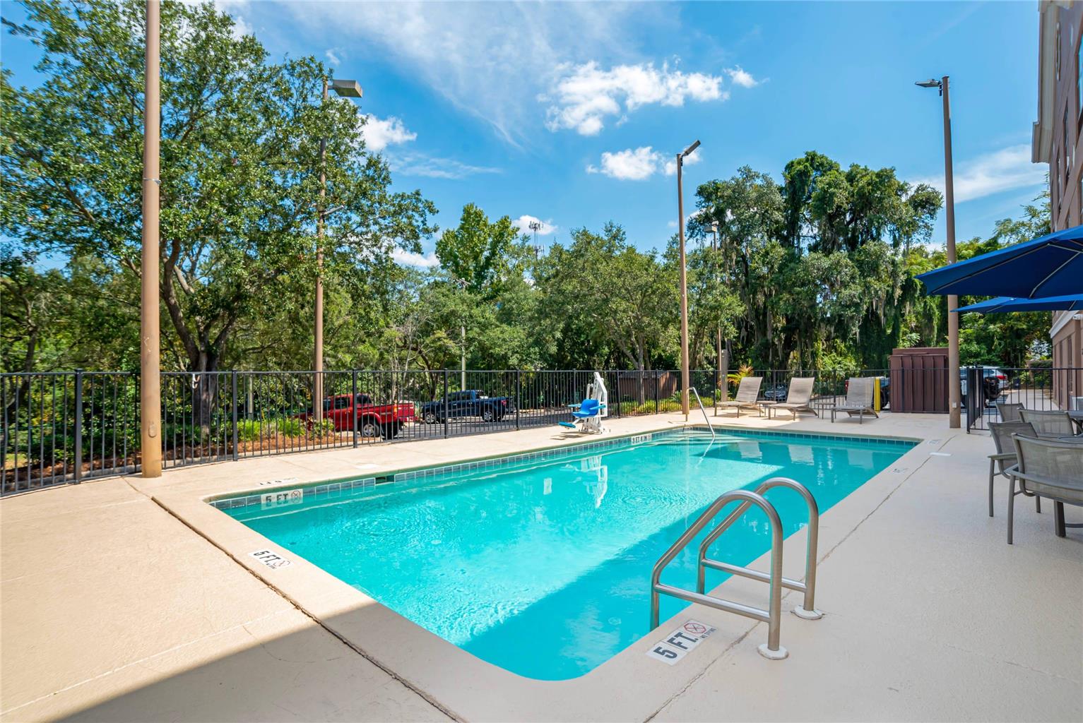 Comfort Suites Tallahassee Capitol University Area - photo 31
