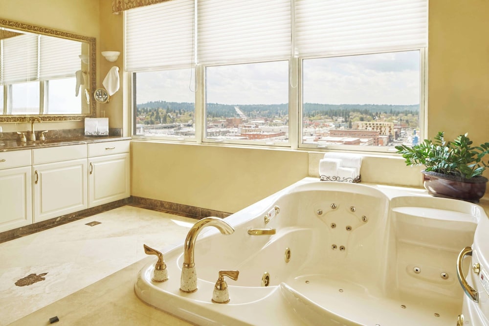 Davenport Hotel Autograph Collection - photo 42